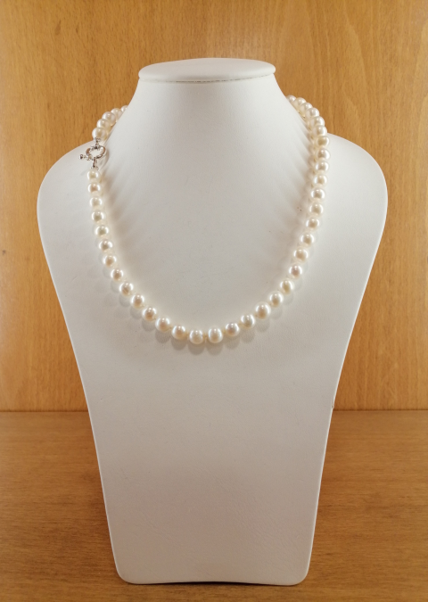 Collar de perlas cultivadas de 7mm, con cierre en plata de ley